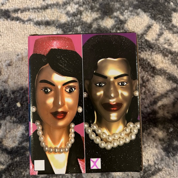 Michelle Obama Glass Ornament, Women We Admire Collection - Picture 5 of 7